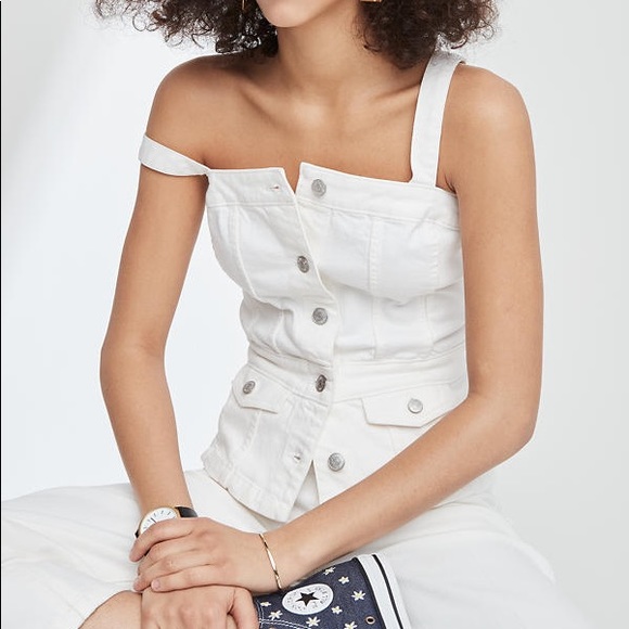 Madewell Tops - FINAL SALE Madewell Denim Front Button Up sz 8 ✨